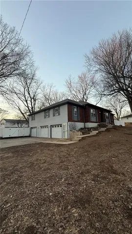 $369,500 | 22 Locust Lane, Warrensburg, MO 64093