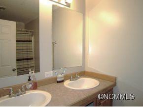 54 Harris Ridge Road Candler, NC 28715 - Photo 10 of 23 Gallery Image 10