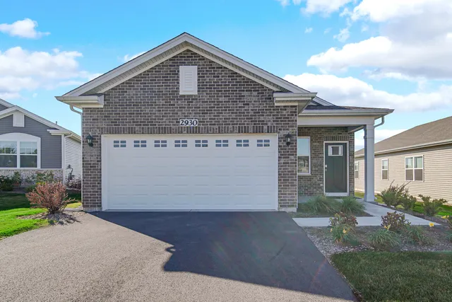 $389,000 | 2930 Harnish Drive, Algonquin, IL 60102