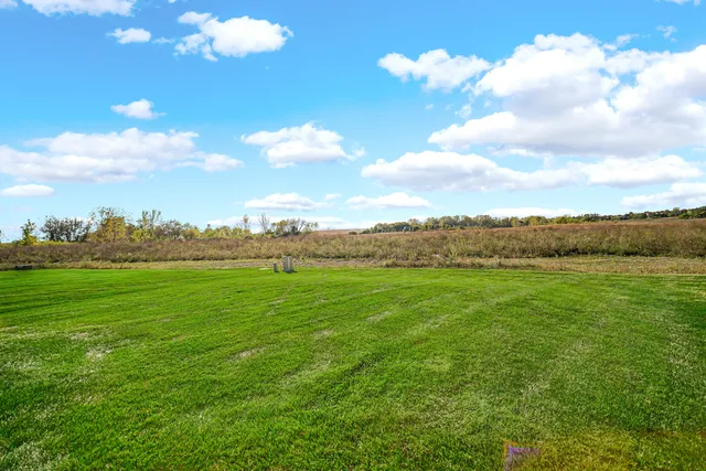 $389,000 | 2930 Harnish Drive, Algonquin, IL 60102