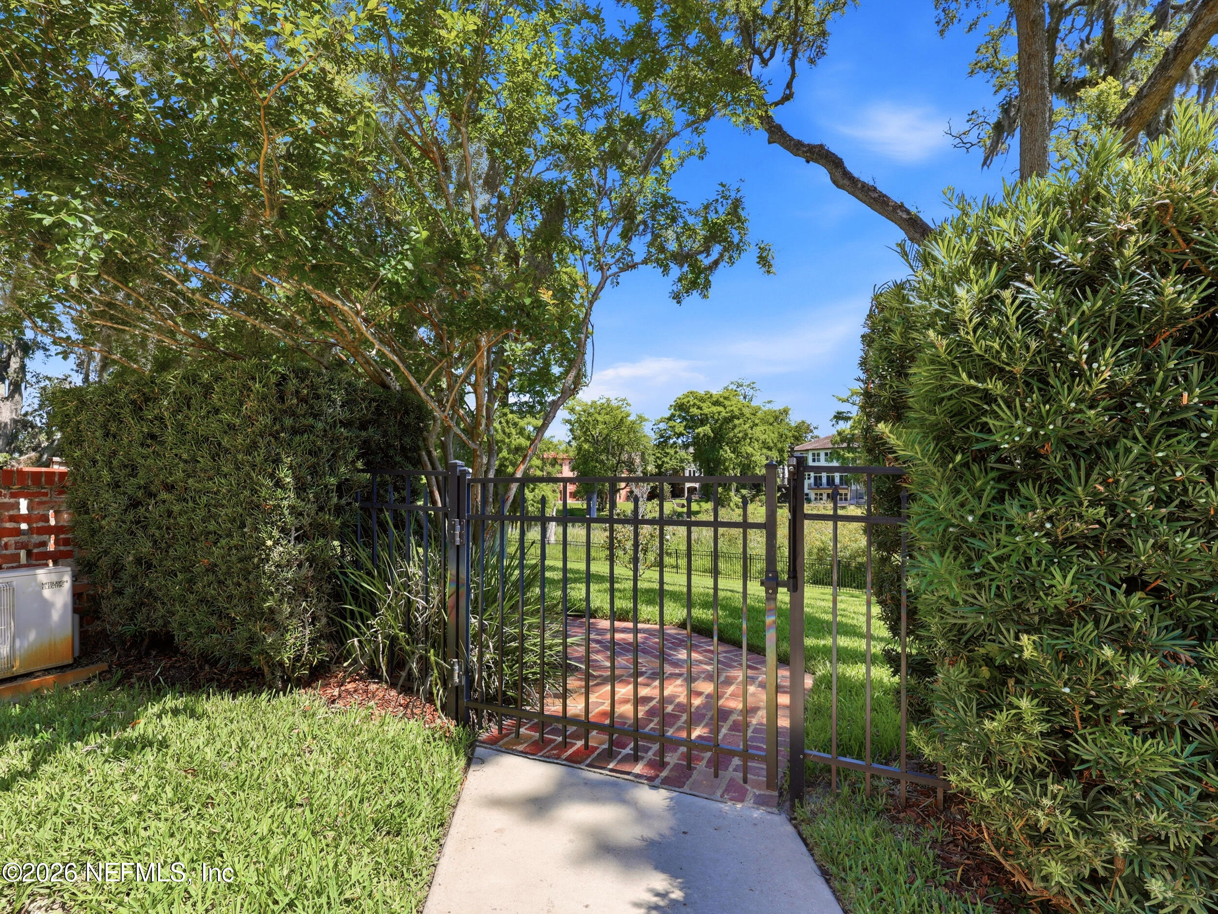 943 Brookwood Road Jacksonville, FL 32207 - Photo 61 of 69 97_img_0458