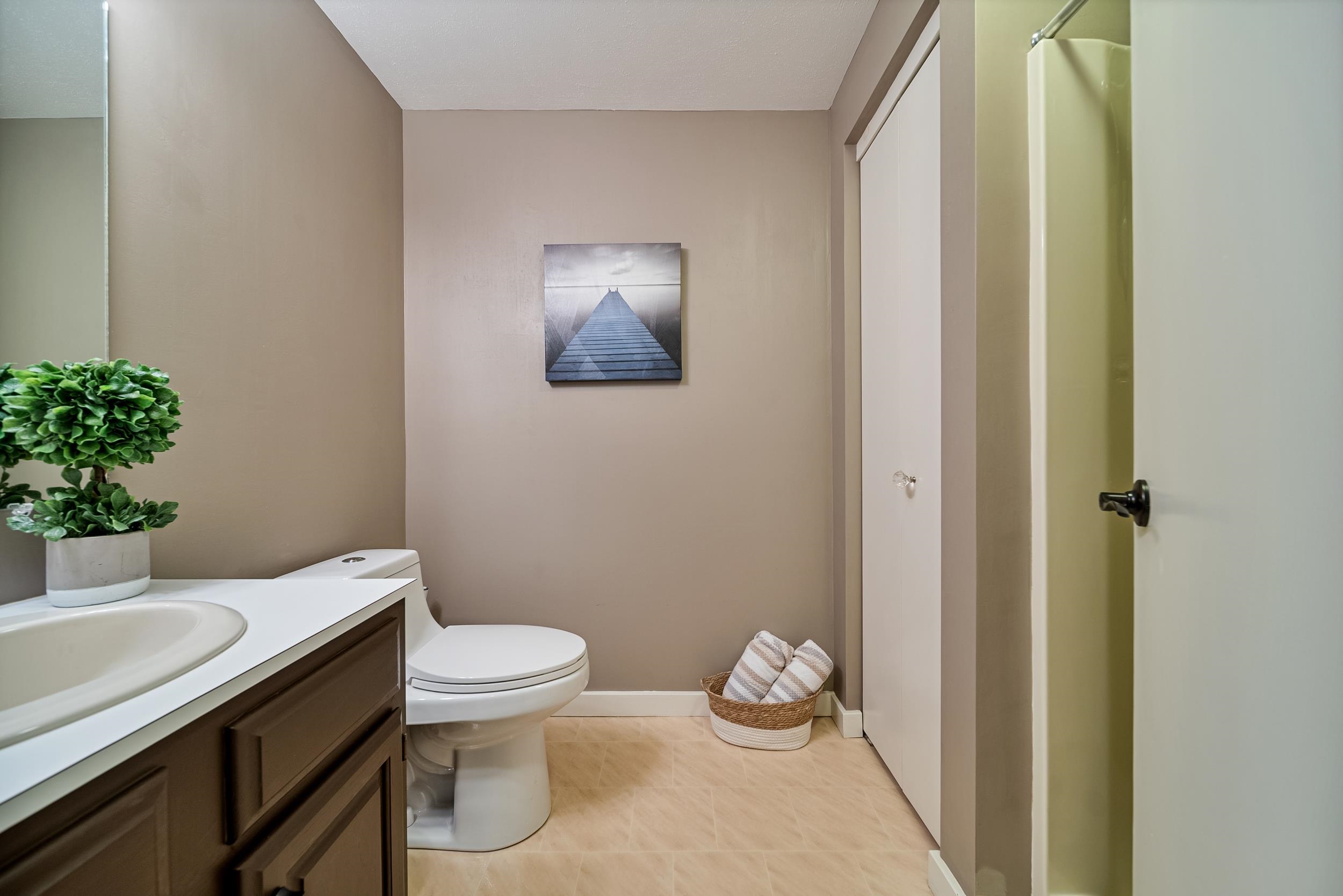 5 Balsam Court Atkinson, NH 03811 - Photo 29 of 35