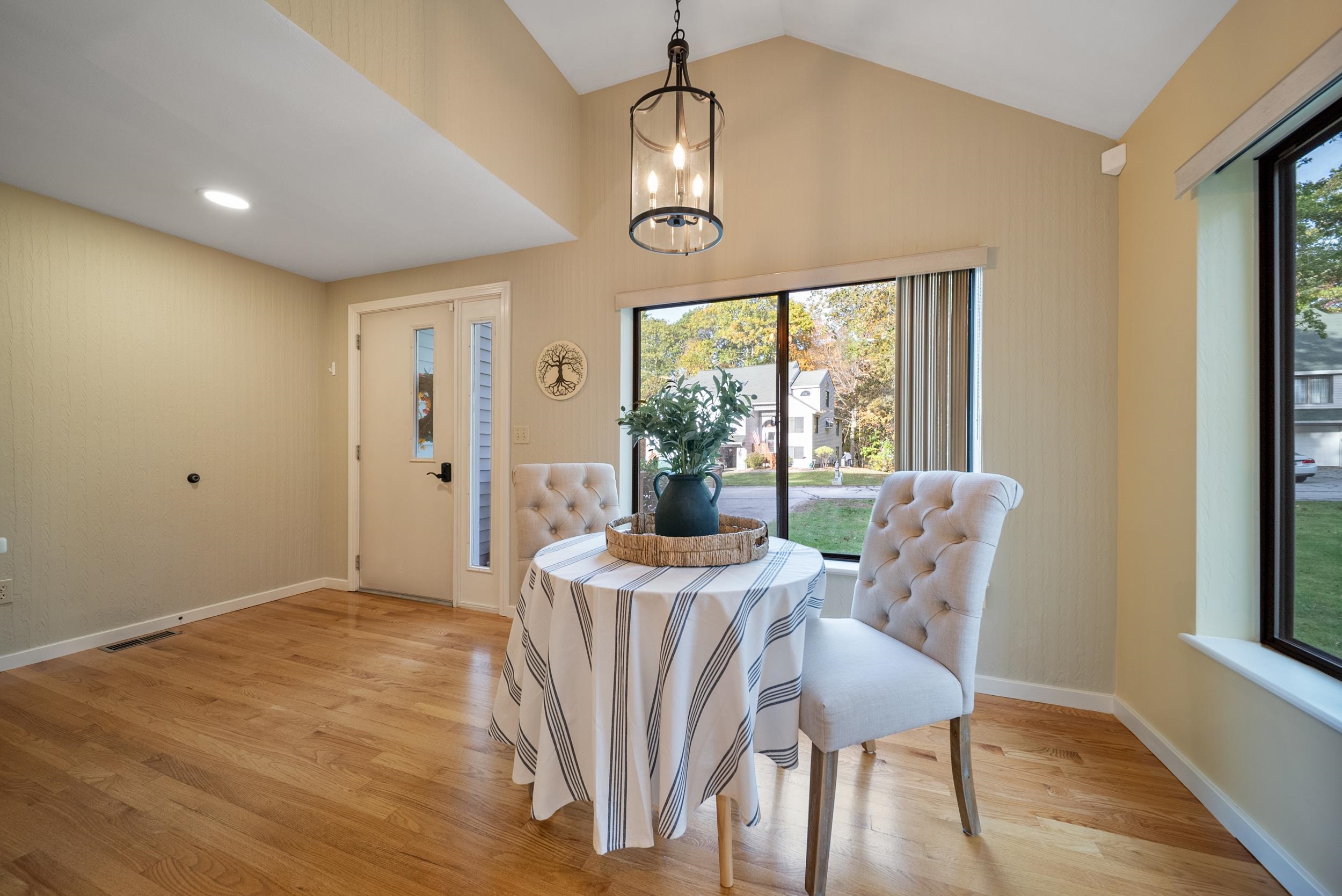 5 Balsam Court Atkinson, NH 03811 - Photo 9 of 35