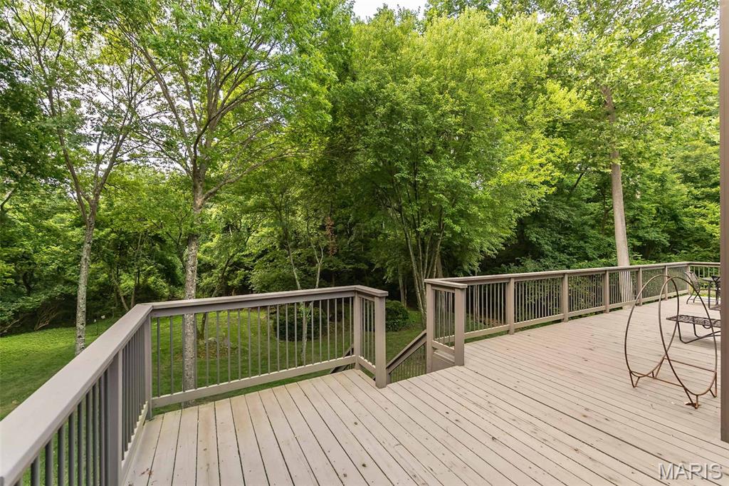 12420 Robyn Road Sunset Hills, MO 63127 - Photo 17 of 55 Gallery Image 17