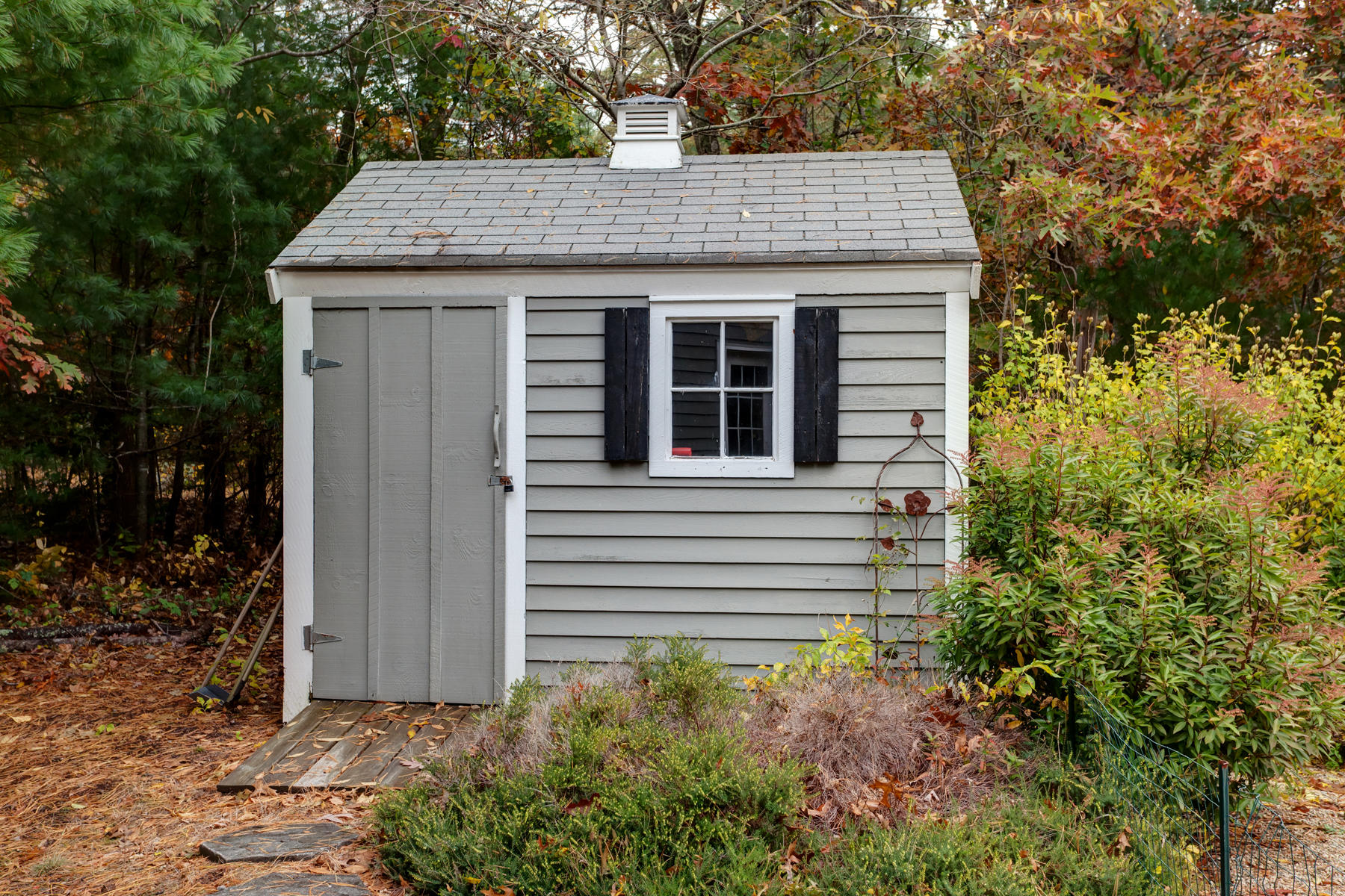2 Timberknoll Road Pocasset, MA 02559 - Photo 24 of 26 a view of a house with a yard