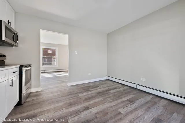 $1,650 | 7653 Roberts Road, Unit 1E, Bridgeview, IL 60455