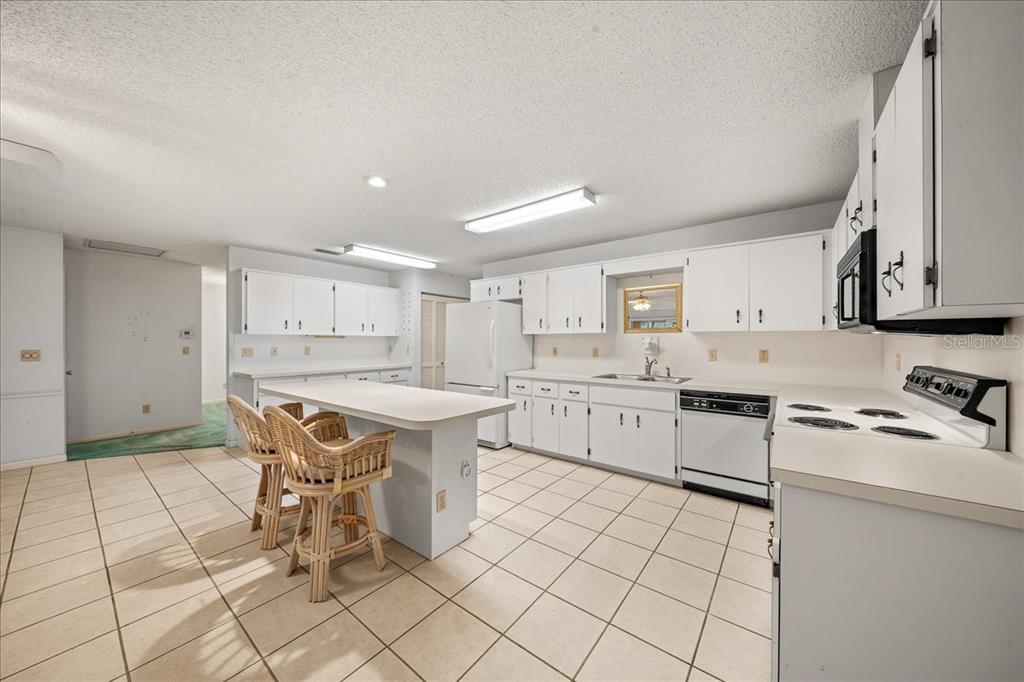 9377 Southwest 90th Court, Unit E Ocala, FL 34481 - Photo 23 of 77