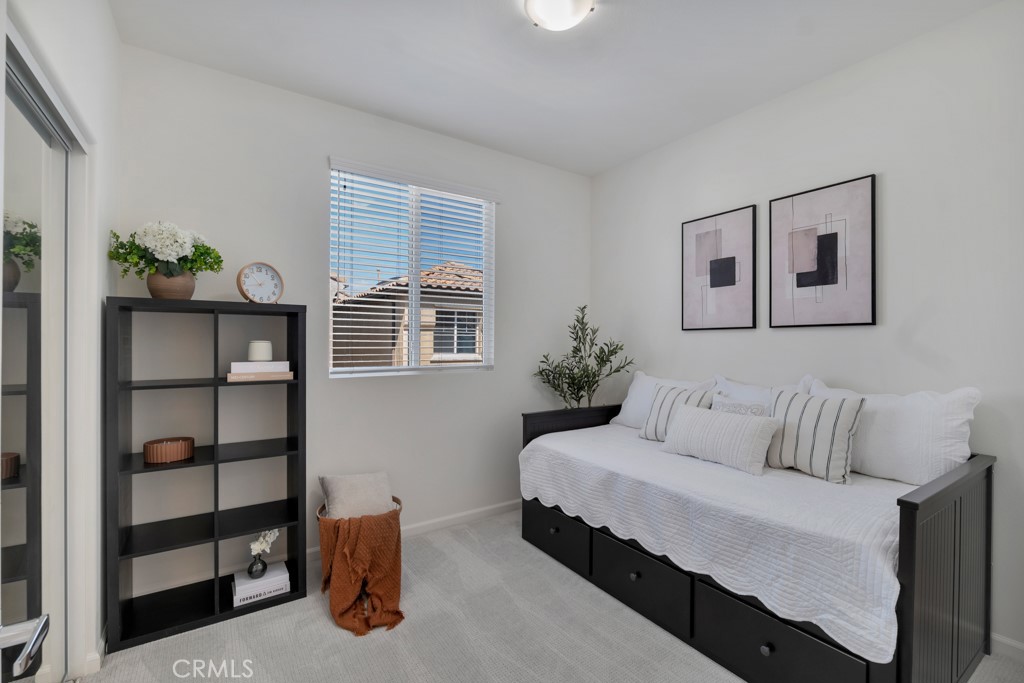 14902 West Navarre Way Sylmar, CA 91342 - Photo 15 of 28