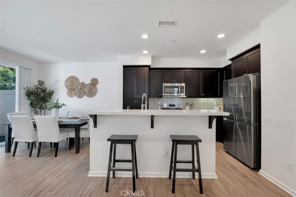 14902 West Navarre Way Sylmar, CA 91342 - Photo 6 of 28