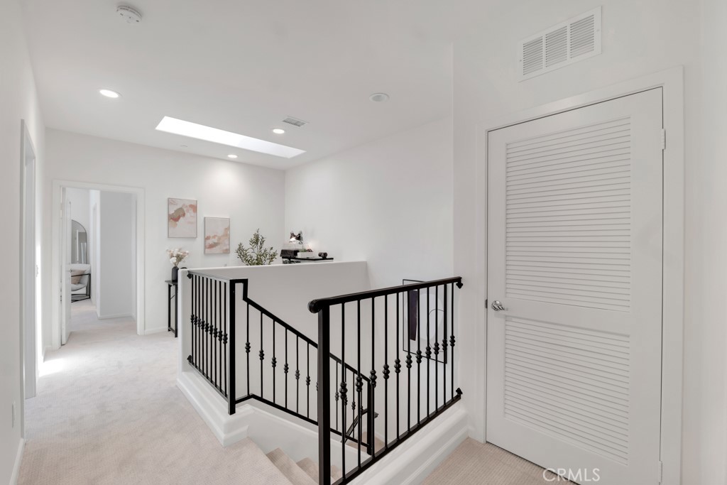 14902 West Navarre Way Sylmar, CA 91342 - Photo 10 of 28