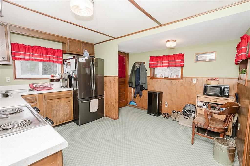 478 Exton Lake Road Apollo, PA 15613 - Photo 2 of 25 a room with furniture a washer and dryer
