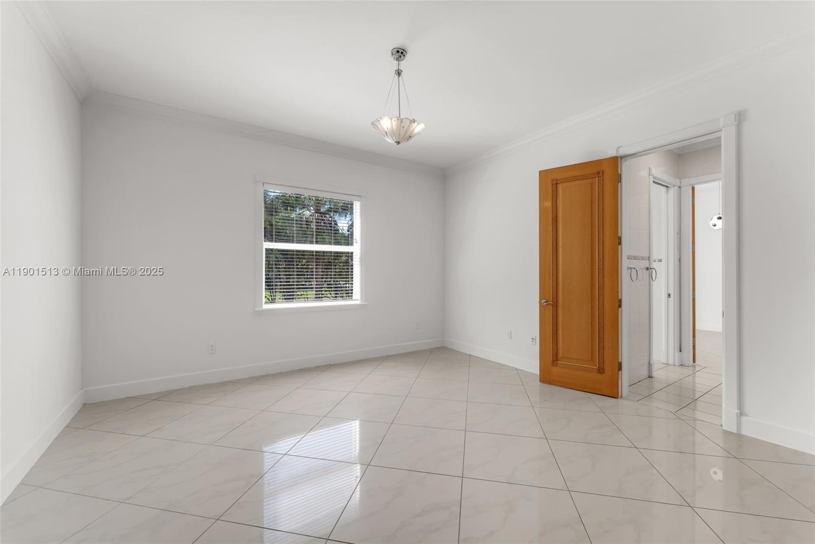 14950 Southwest 179th Avenue Miami, FL 33196 - Photo 38 of 55 OR BED 5 JNJ BEDROOM