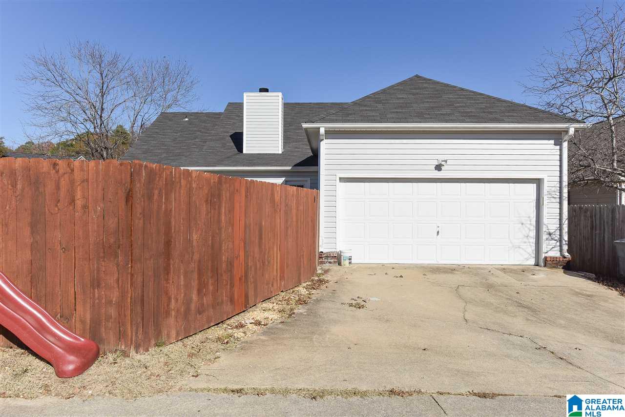6116 Russet Meadows Circle Birmingham, AL 35244 - Photo 3 of 34