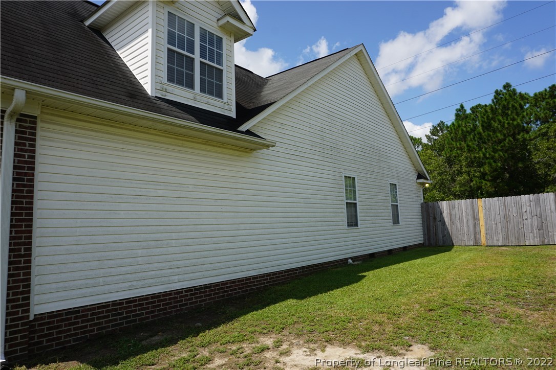 5704 Spreading Branch Road Hope Mills, NC 28348 - Photo 11 of 41 Gallery Image 11