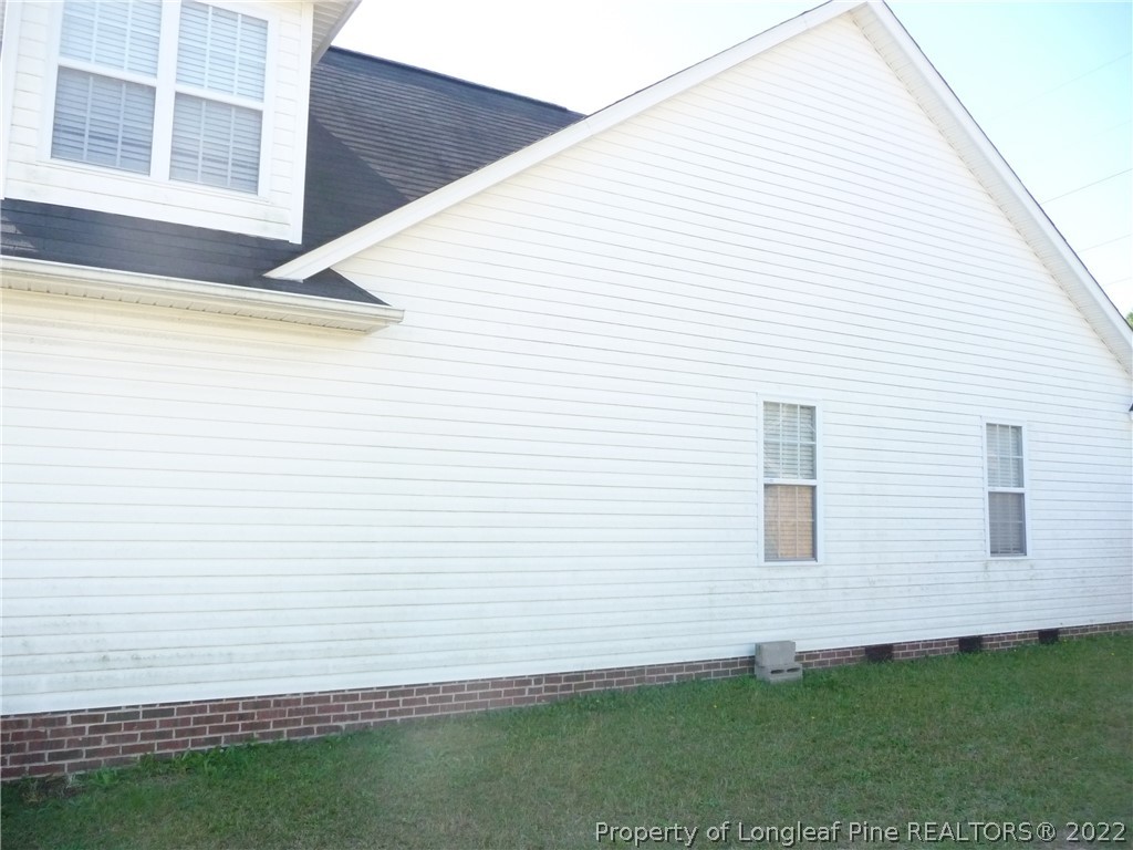 5704 Spreading Branch Road Hope Mills, NC 28348 - Photo 13 of 41 Gallery Image 13