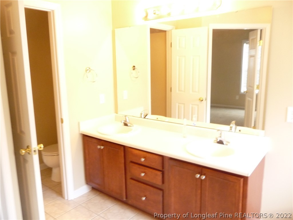 5704 Spreading Branch Road Hope Mills, NC 28348 - Photo 19 of 41 Gallery Image 19
