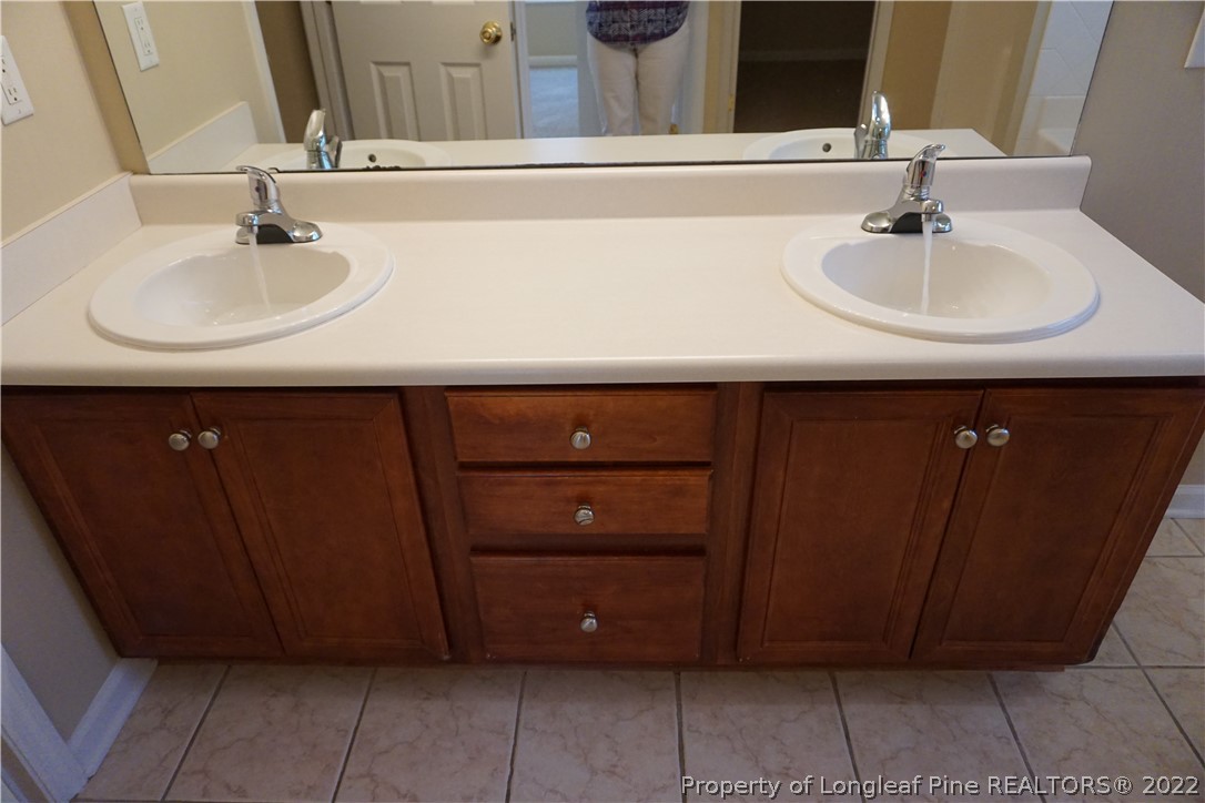 5704 Spreading Branch Road Hope Mills, NC 28348 - Photo 24 of 41 Gallery Image 24