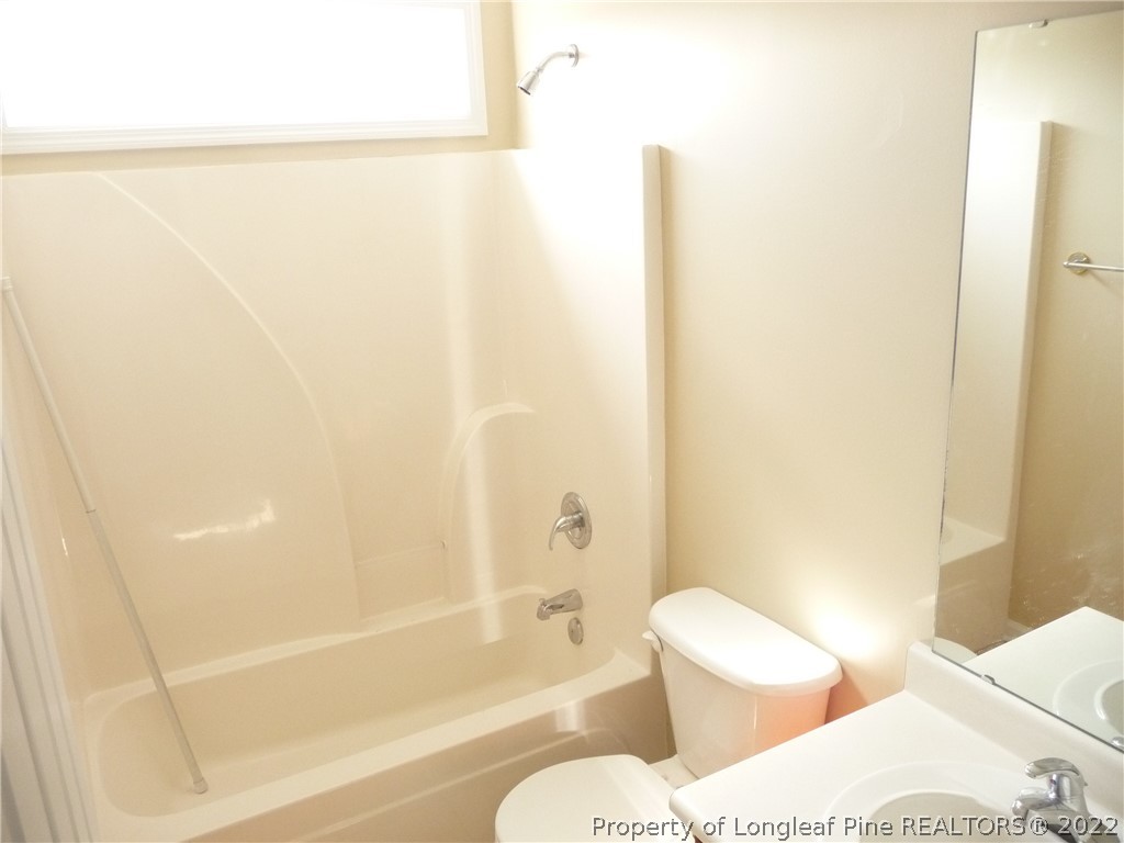 5704 Spreading Branch Road Hope Mills, NC 28348 - Photo 31 of 41 Gallery Image 31