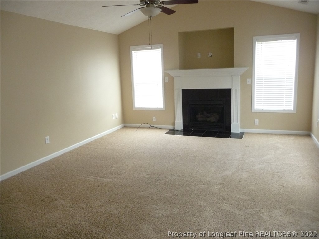 5704 Spreading Branch Road Hope Mills, NC 28348 - Photo 8 of 41 Gallery Image 8