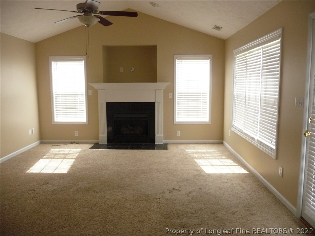 5704 Spreading Branch Road Hope Mills, NC 28348 - Photo 9 of 41 Gallery Image 9
