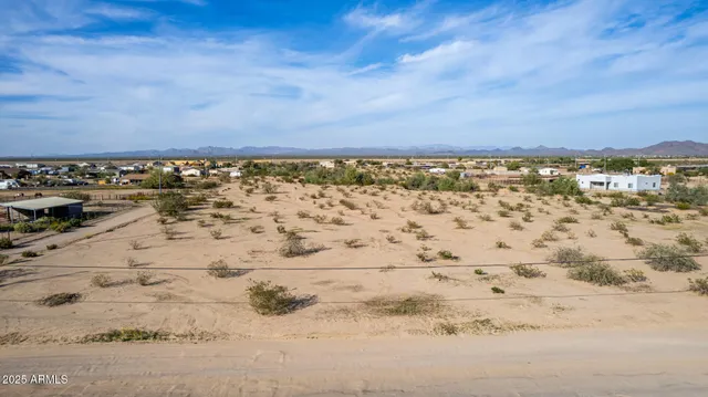 a view of city view and ocean view