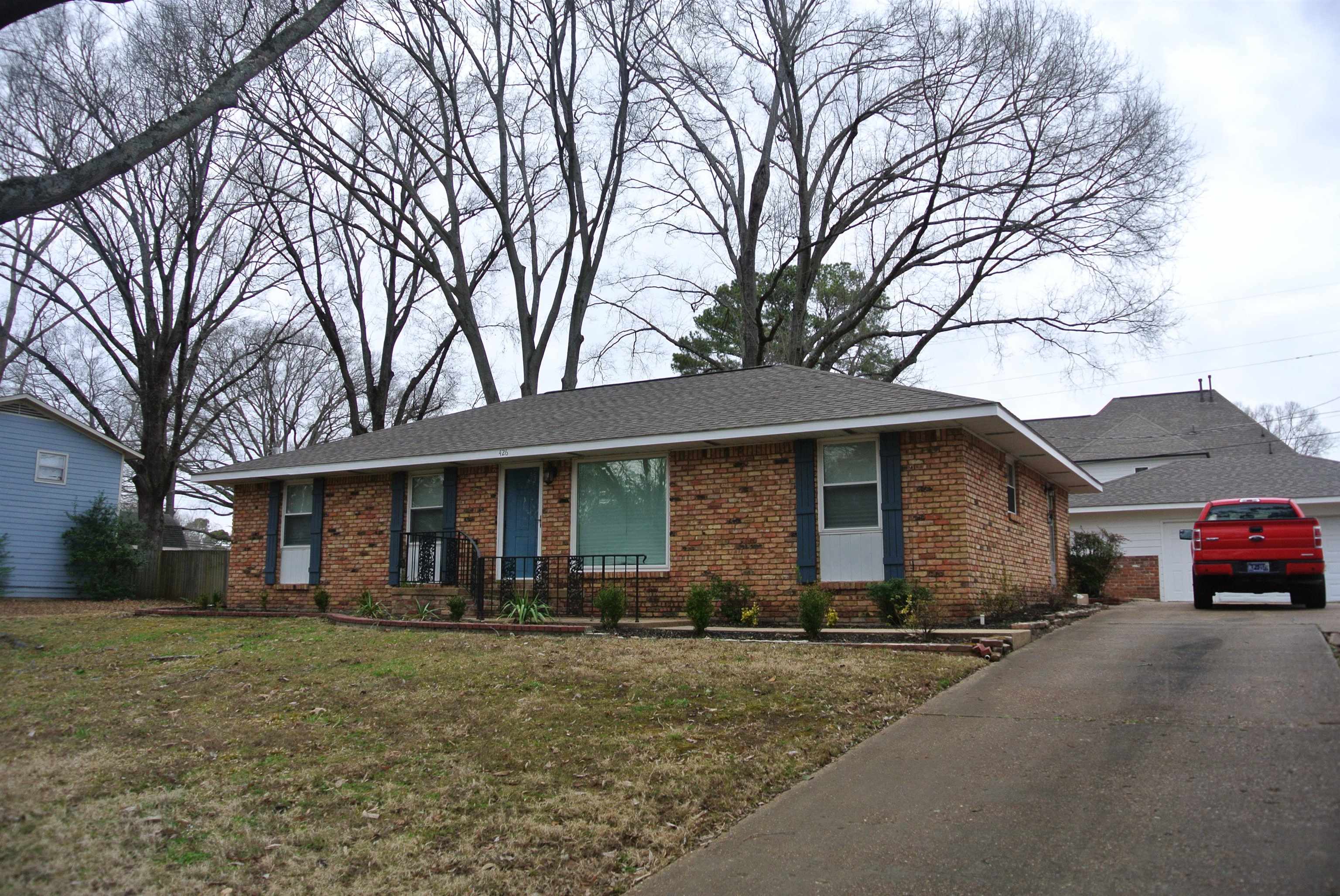 426 Cardinal Drive Collierville, TN 38017 - Photo 1 of 23