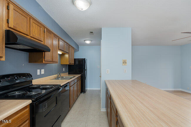 2010 Quaker Landing, Unit 201 Raleigh, NC 27603 - Photo 7 of 20 007_ndp420-edit