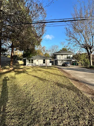 $1,650 | 2223 North San Antonio Avenue, Unit 1B, Pearland, TX 77581