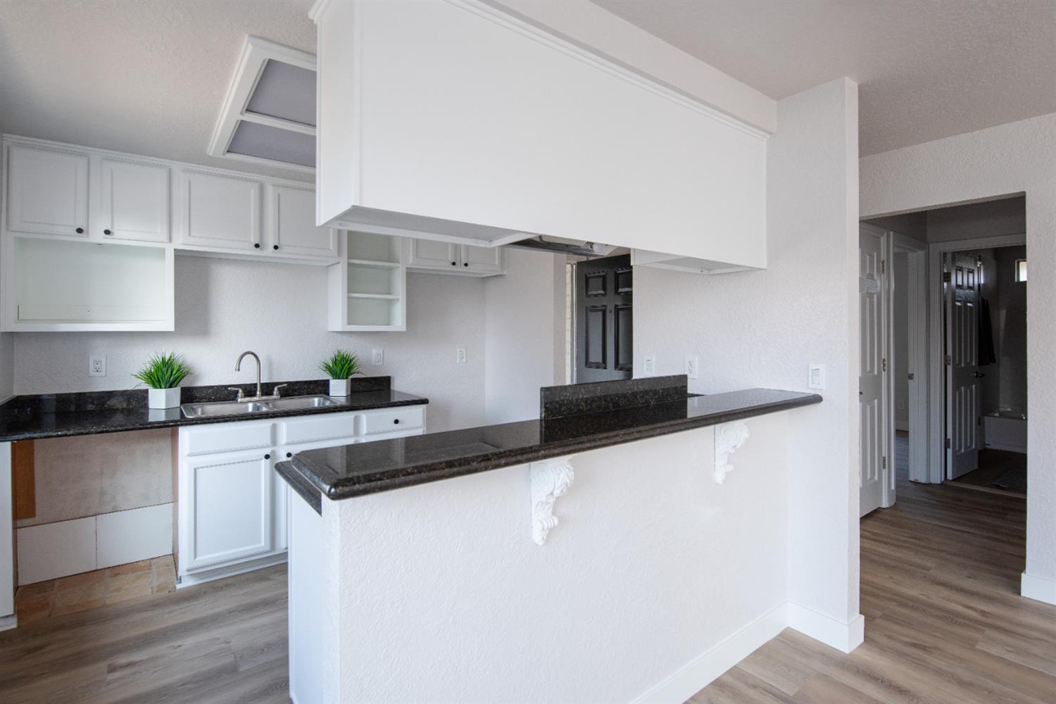 3925 Dale Road, Unit C Modesto, CA 95356 - Photo 8 of 29