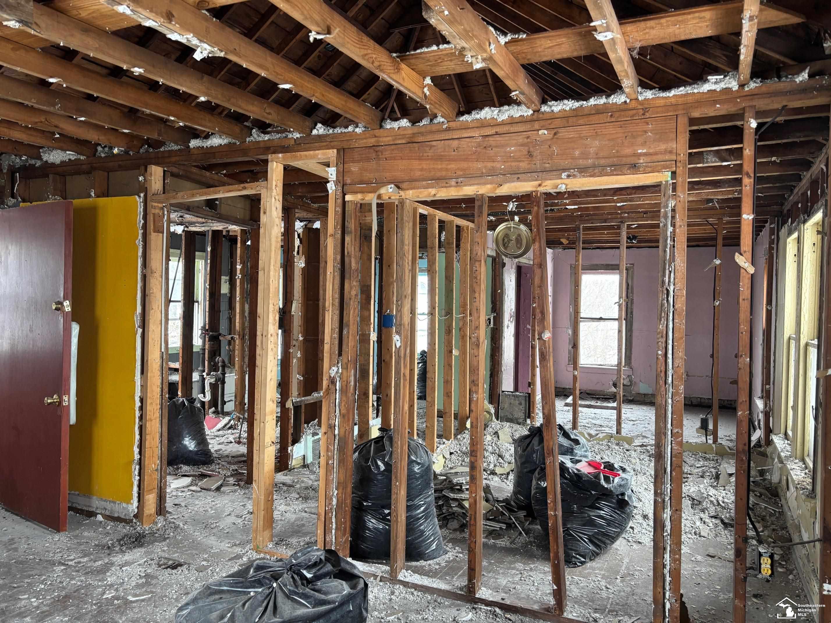3412 Spruce Street Inkster, MI 48141 - Photo 14 of 24 50195436-a77f4164-38b9-4de1-9a53-913b0d471ec1.JPG