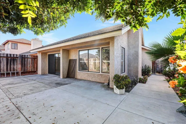 $818,000 | 9488 Hiker Hill Road, San Diego, CA 92129