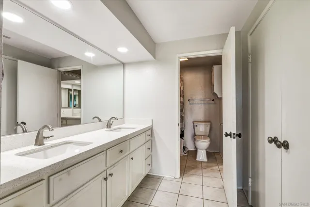 $818,000 | 9488 Hiker Hill Road, San Diego, CA 92129