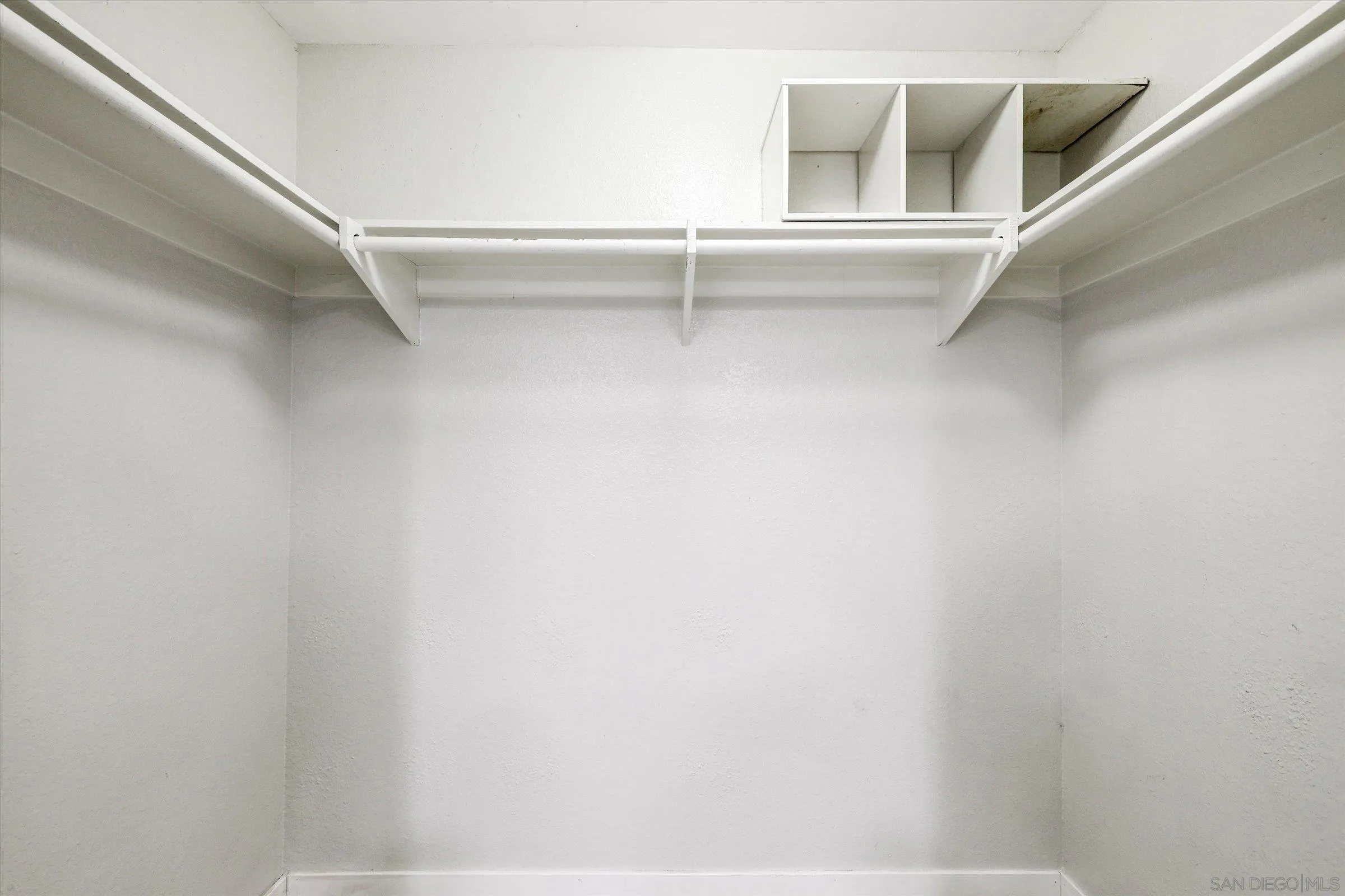 9488 Hiker Hill Road San Diego, CA 92129 - Photo 22 of 27 a view of a window