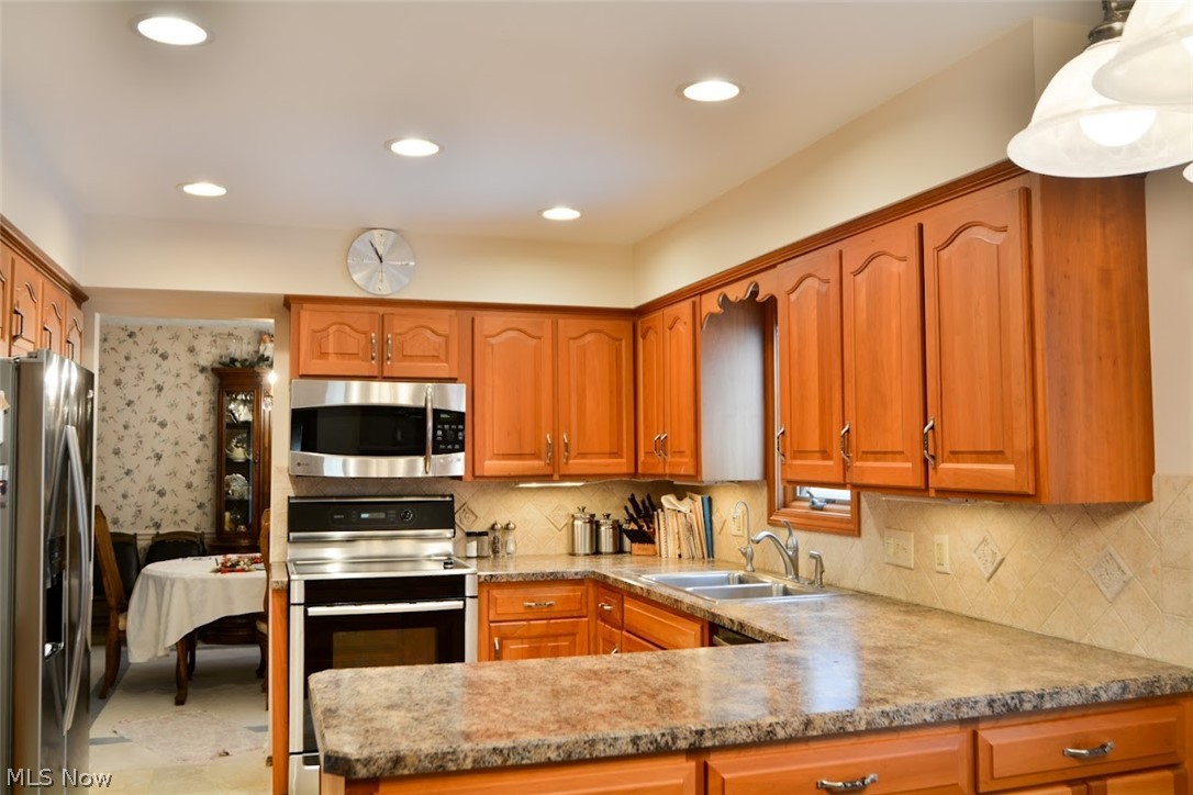 13275 Sperry Road Chesterland, OH 44026 - Photo 10 of 23 Gallery Image 10