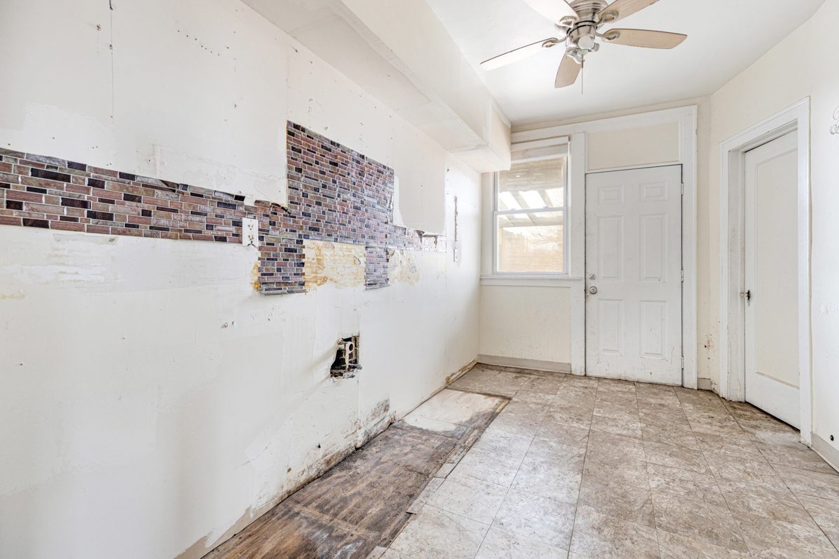 9442 South Ada Street Chicago, IL 60620 - Photo 14 of 18