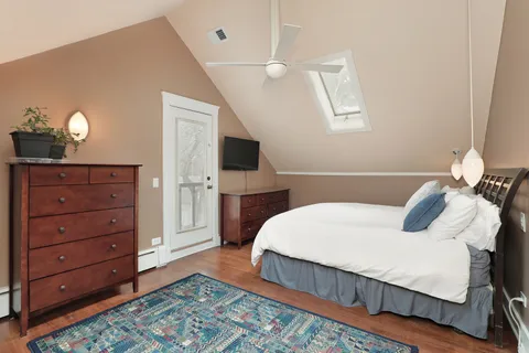 $1,595,000 | 837 Lincoln Street, Evanston, IL 60201