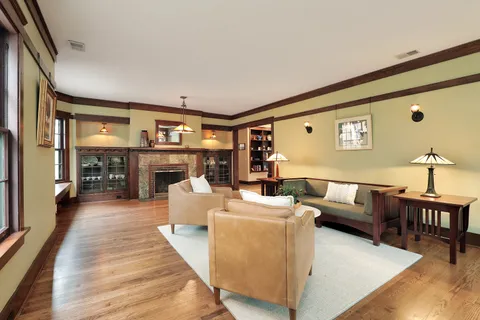 $1,595,000 | 837 Lincoln Street, Evanston, IL 60201