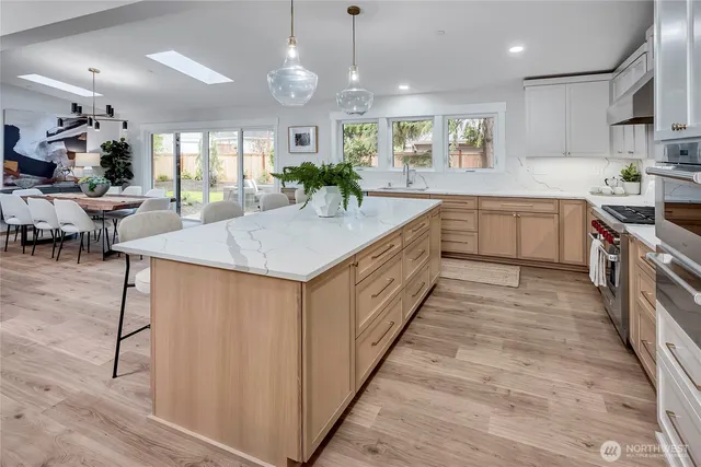 $2,875,000 | 8904 Southeast 58th Street, Mercer Island, WA 98040