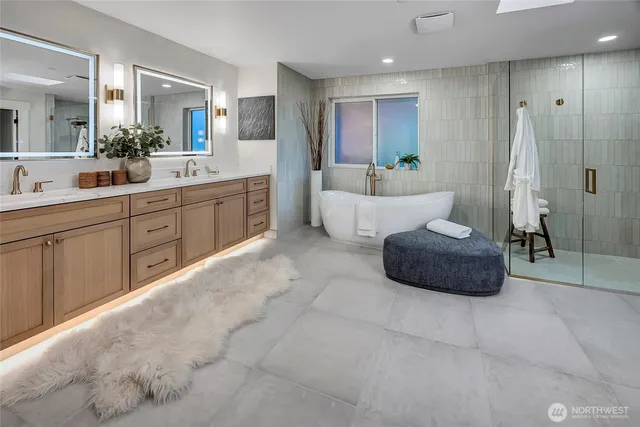 $2,875,000 | 8904 Southeast 58th Street, Mercer Island, WA 98040