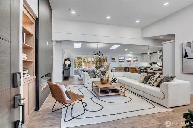 $2,875,000 | 8904 Southeast 58th Street, Mercer Island, WA 98040