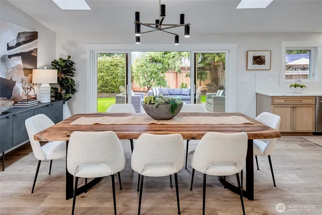 $2,875,000 | 8904 Southeast 58th Street, Mercer Island, WA 98040