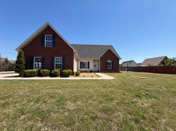 $469,000 | 425 Long Creek Drive, Christiana, TN 37037