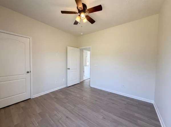 $469,000 | 425 Long Creek Drive, Christiana, TN 37037