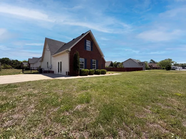 $469,000 | 425 Long Creek Drive, Christiana, TN 37037