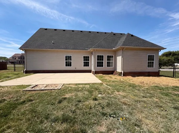 $469,000 | 425 Long Creek Drive, Christiana, TN 37037