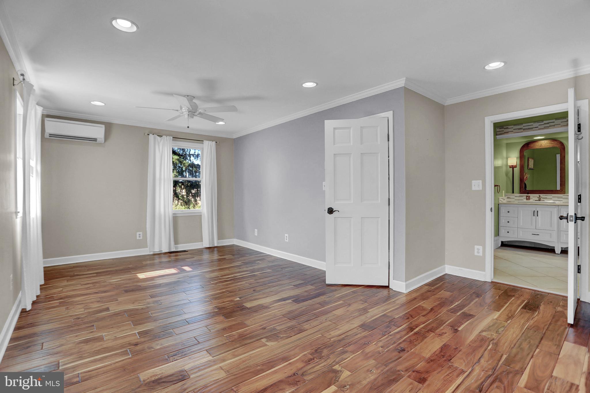 17611 Grace Road Hampstead, MD 21074 - Photo 29 of 78 Owners Suite