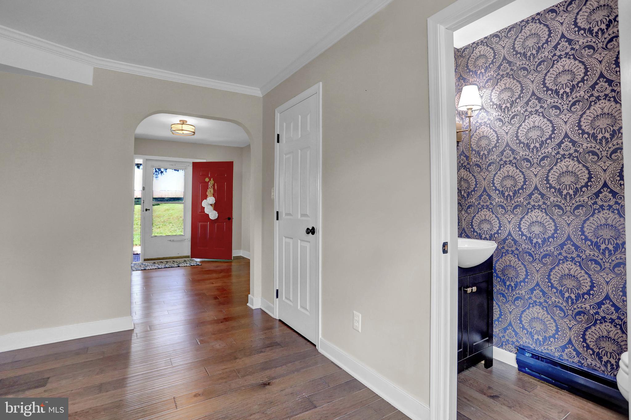 17611 Grace Road Hampstead, MD 21074 - Photo 7 of 78 Large Foyer