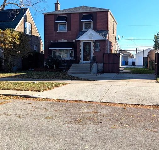 $389,000 | 6025 South Major Avenue, Chicago, IL 60638