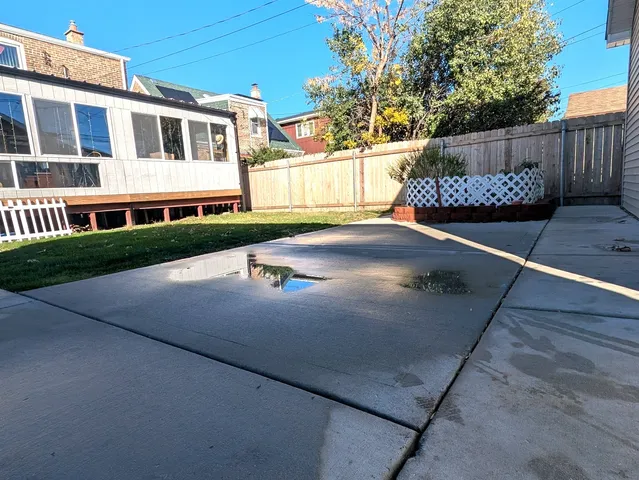 $389,000 | 6025 South Major Avenue, Chicago, IL 60638