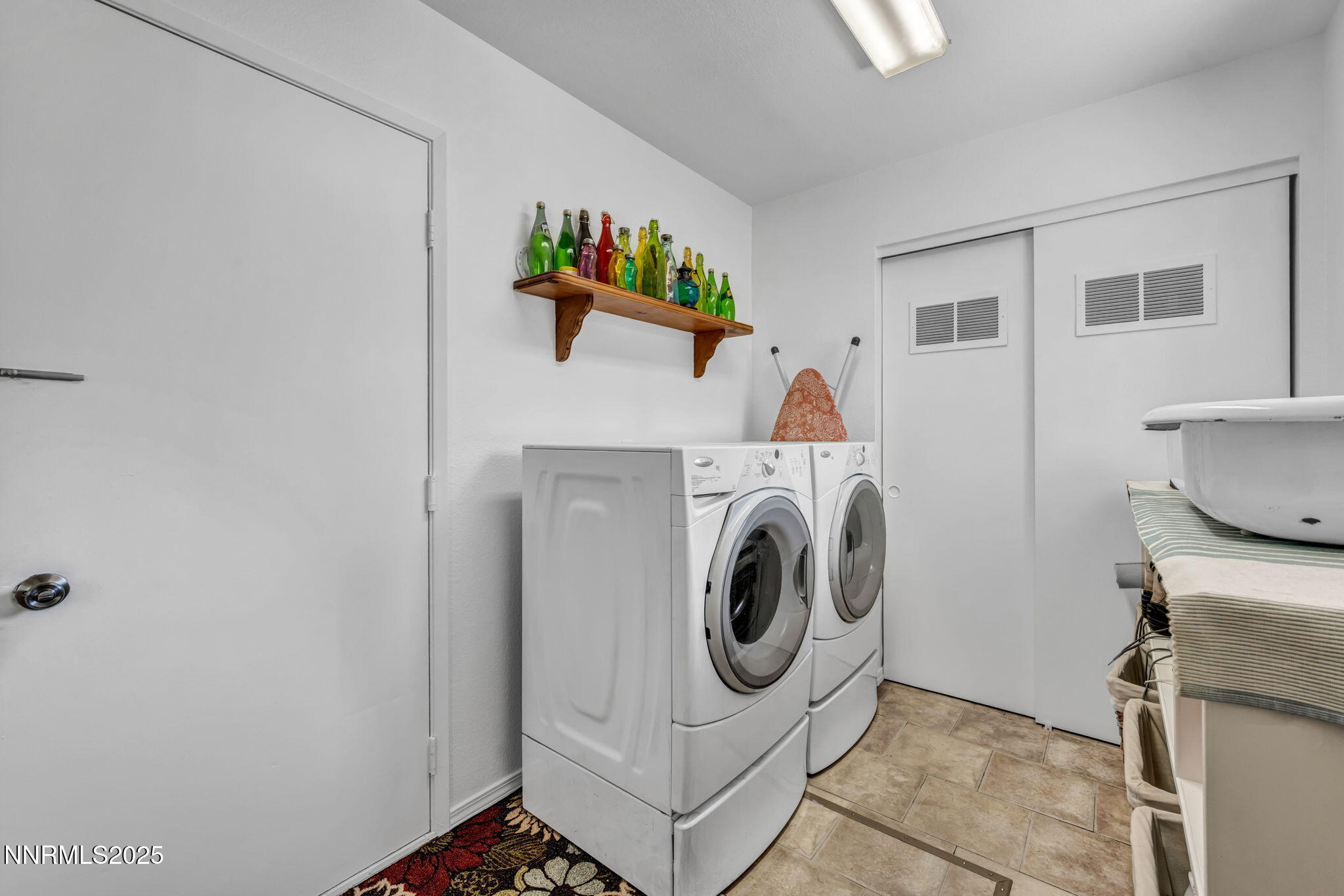 15333 Kivett Lane Reno, NV 89521 - Photo 15 of 38 39-web-or-mls-15333-kivett-ln